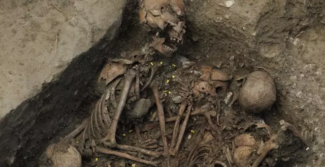 Roban parte de un cráneo de uno de los represaliados de las fosas de Víznar