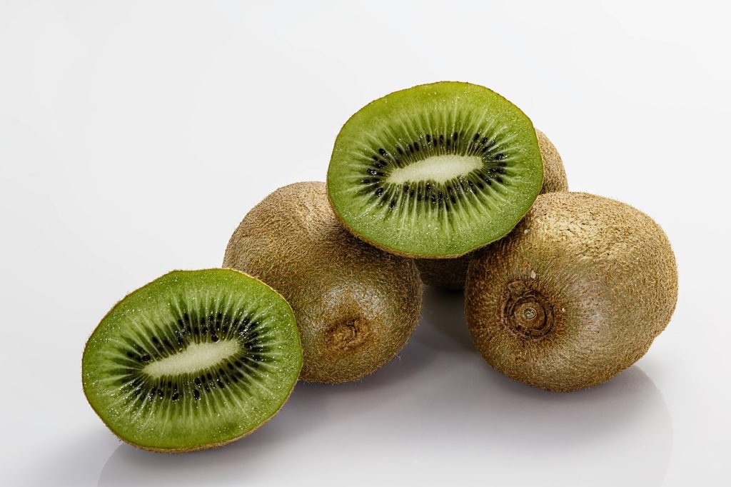 Kiwi (frutas menos sostenibles)