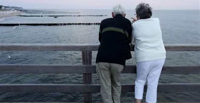 Dos ancianos de vacaciones./ EP