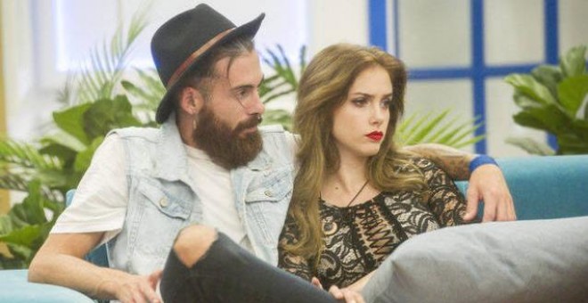 Carlota Prado y José María López durante la decimoctava edición de 'Gran Hermano'. / MEDIASET