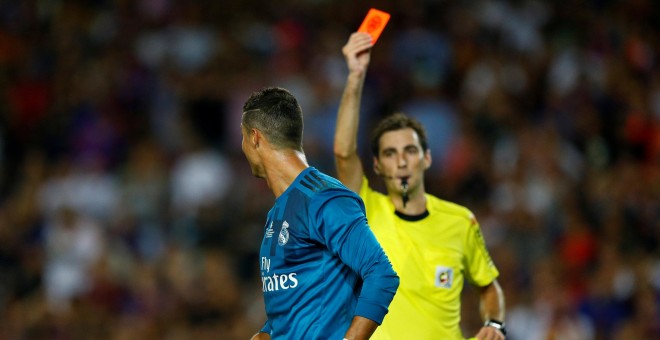 La resaca de Supercopa: Cinco partidos de suspensión para Cristiano Ronaldo por empujar al árbitro en la Supercopa |