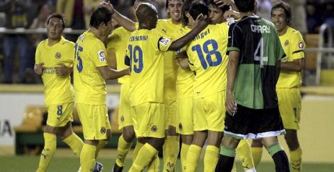 2-0. Dos Goles De Cabeza En Cinco Minutos Mantienen Al Villarreal ...