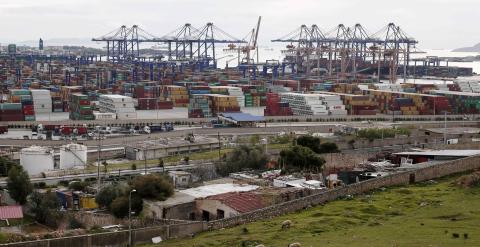 Vista del puerto ateniense del Pireo, el mayor de Grecia. REUTERS/Alkis Konstantinidis