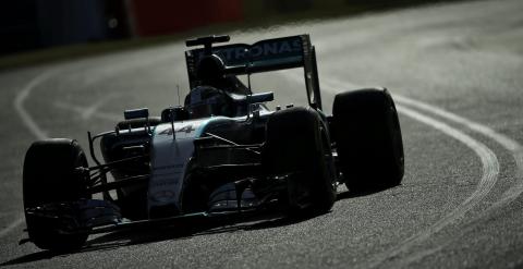 Hamilton, durante los entrenamientos libres en Australia. REUTERS/Jason Reed