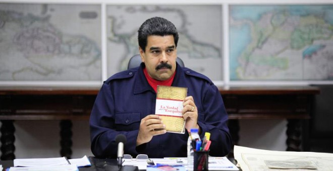 El presidente de Venezuela, Nicolás Maduro, participa en una reunión de gobierno en el palacio presidencial el lunes 13 de julio de 2015. / EFE