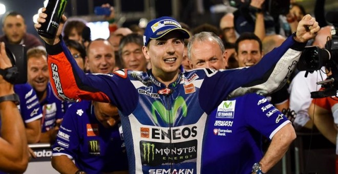 El piloto español Jorge Lorenzo se impone en MotoGP en la primera carrera de la temporada. EFE