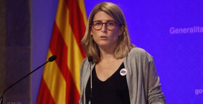 La consellera de Presidència i portaveu del Govern, Elsa Artadi, en roda de premsa aquest dimarts, 3 de juliol. EFE / Toni Albir.