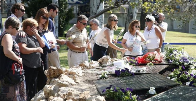 Acto conmemorativo en Madrid el pasado 20 de agosto de 2015, coincidiendo con el séptimo aniversario del accidente de Spanair. EFE/Juan Carlos Hidalgo