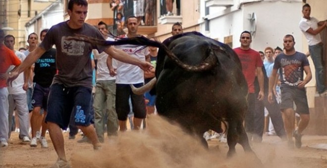 El correbous es una fiesta que se realiza en muchos pueblos de la Comunidad Valenciana - Archivo