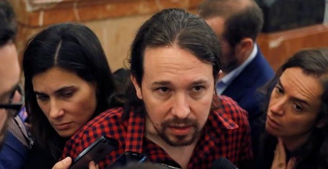 El secretari general de Podemos als passadissos del Congrés. EFE / Juan Carlos Hidalgo