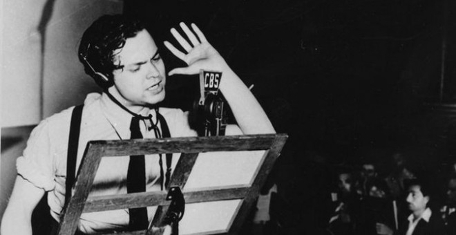 Orson Welles desató en pánico con un boletín ficticio de la cadena CBS en vísperas de Halloween.