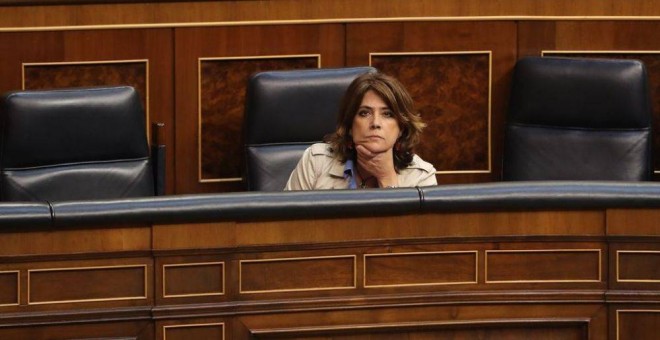 La ministra de Justicia, Dolores Delgado, se enfrenta a su primera huelga de funcionarios de Justicia. EFE
