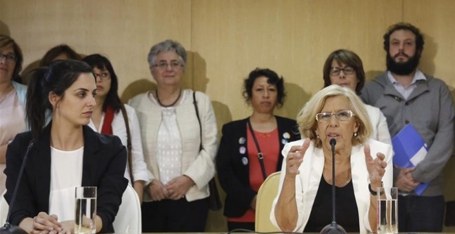 Manuela Carmena y Rita Maestre en una fotografía de archivo | EFE