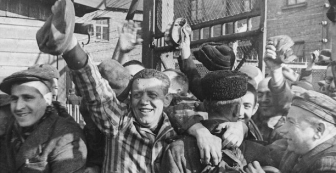 Día Internacional de Conmemoración en Memoria de las Víctimas del  Holocausto: 74 años de la liberación de Auschwitz: el día que los  soviéticos tumbaron al nazismo | Público