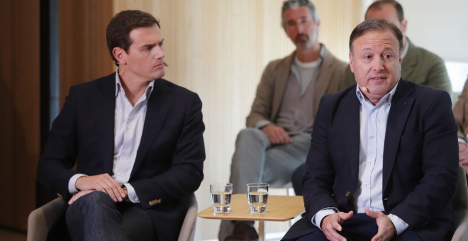 El líder de Ciudadanos, Albert Rivera, y Joan Mesquida, durante la presentación de este último a las primarias de Ciudadanos en Baleares | EUROPA PRESS