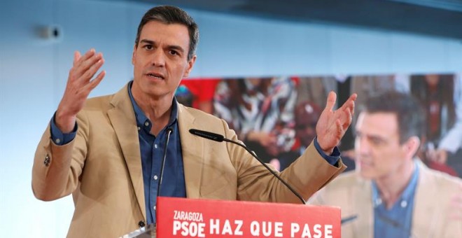 El secretario general del PSOE, Pedro Sánchez, durante un acto de precampaña en el Palacio de Congresos de Zaragoza. - EFE