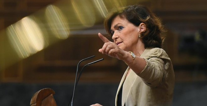 La vicepresidenta en funciones, Carmen Calvo, este jueves durante su comparecencia ante el Pleno del Congreso para explicar la crisis del Open Arms. - EFE