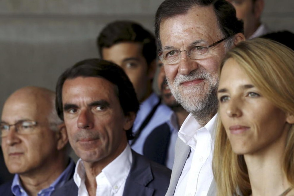 Los expresidentes José María Aznar y Mariano Rajoy junto a la exportavoz del PP Cayetana Álvarez de Toledo.