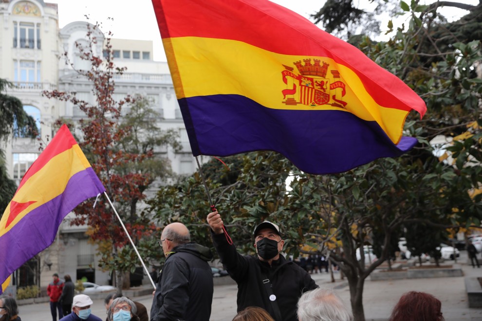 14 de abril: ¿Cómo fueron las dos Repúblicas españolas? | Público