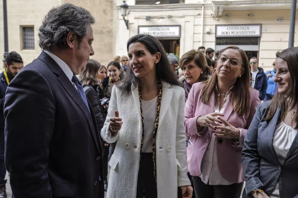 Llanos Massó, junto a Rocío Monasterio, en una imagen de archivo.