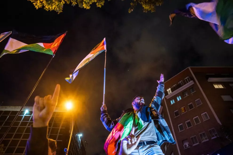 Multa por llevar una bandera palestina en un estadio? El caso de