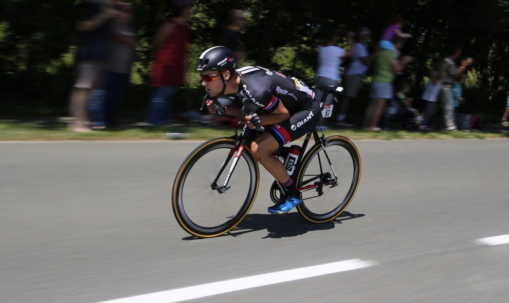 El ciclista austriaco Georg Preidler del equipo Giant Alpecin compite en la sexta etapa de la 102º edición del Tour de Francia, una carrera de 191.5km entre Abbeville y Le Havre, en Francia, hoy. EFE/Yoan Valat