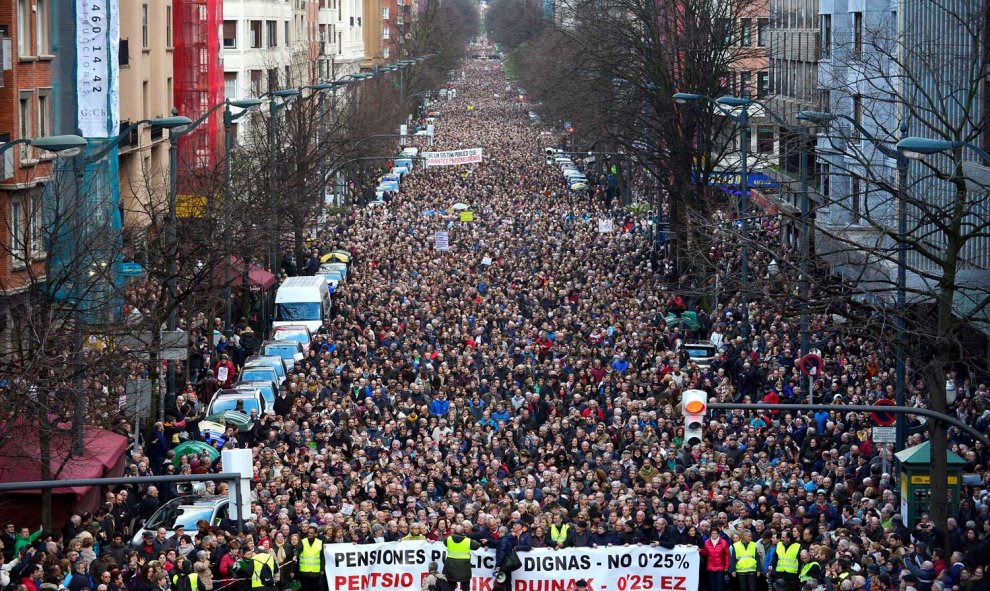 Gigantesca manifestación en Bilbao. | EFE