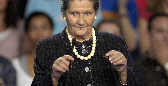 La ex ministra francesa Simone Veil, quien ha sido galardonada con el Premio Europeo Carlos V.