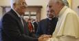 El papa Francisco y el presidente palestino, Mahmud Abás, en el Vaticano. / REUTERS