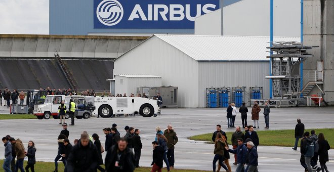 Las instalaciones de Airbus en Colomiers cerca de Toulouse, durante la presentación del Airbus A350-1000. REUTERS/Regis Duvignau