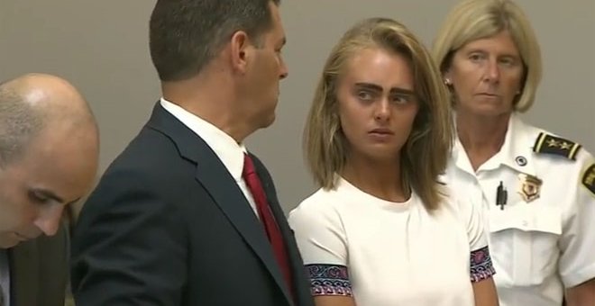 Michelle Carter y su abogado durante el juicio /abc News