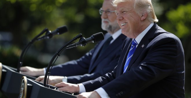 Mariano Rajoy con el presidente de EEUU Donald Trump durante la rueda de prensa conjunta en el Rose Garden de la Casa Blanca en Washington el 26 de septiembre del 2017. REUTERS/ Jonathan Ernst