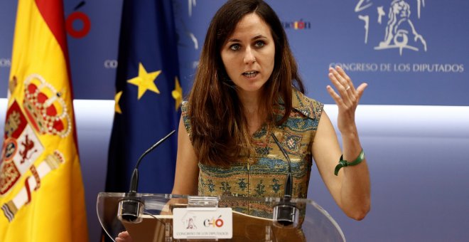 La portavoz adjunta de Podemos en el Congreso, Ione Belarra, durante una rueda de prensa ofrecida en la Cámara Baja. EFE/Mariscal