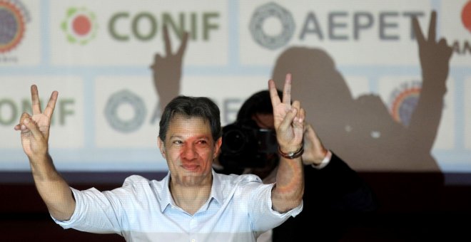 Fernando Haddad durante un mitín.