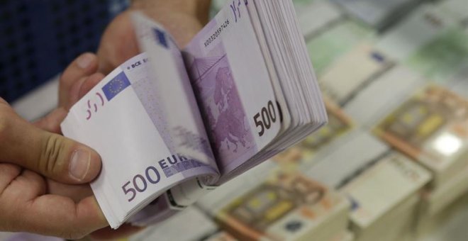 El BCE ha decidido no incluir los billetes de 500 euros en la serie que terminará de entrar en circulación en mayo del año que viene.