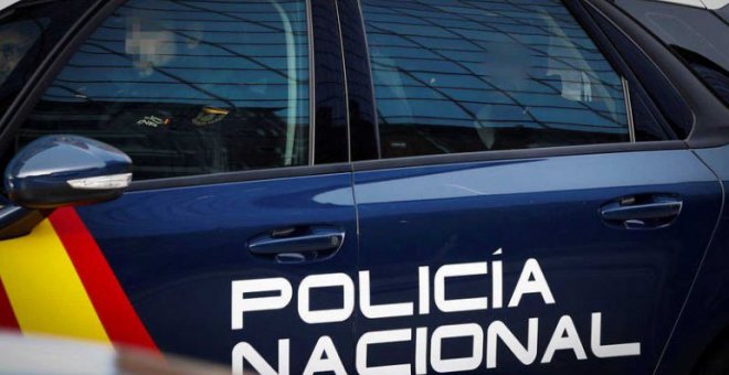 Un vehículo de la Policía Nacional. / EFE