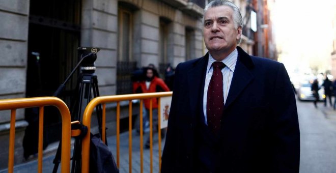 El extesorero del PP Luis Bárcenas, dirigiéndose a la Audiencia Nacional - Europa Press