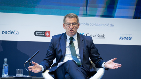 El líder de PP, Alberto Núñez Feijóo, interviene durante la última jornada de la 38 reunión del Cercle d’Economia, en el Hotel W de Barcelona. -DAVID ZORRAKINO / Europa Press