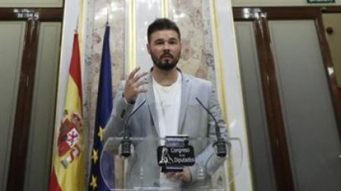 Gabriel Rufián demana que la comissió d'investigació sobre Fernández Díaz visioni el documental sobre les 'Clavegueres de l'Estat'