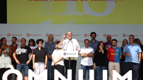 La junta d'Òmnium Cultural durant l'acte de l'entitat en el marc de la Diada