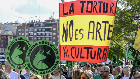 El Partido Animalista Con el Medio Ambiente (Pacma) ha reunido este sábado a cientos de personas en Las Ventas de Madrid para pedir la abolición de la tauromaquia, a 21 de septiembre de 2024.