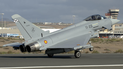 Eurofighter del Ejército del Aire durante una maniobra de despegue. EA