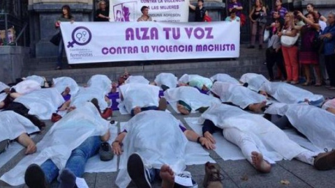 Acto de protesta contra la violencia machista en Zaragoza. Imagen: @COFZgz