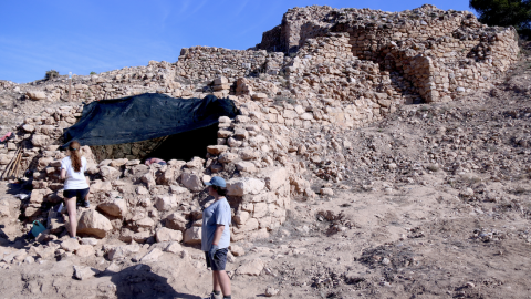 18-7-2023 Vista de la part superior de les excavacions del poblat ibèric de Tivenys