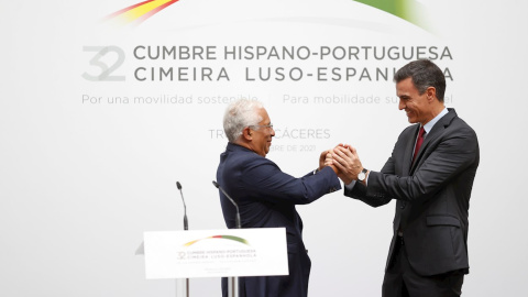 Los presidentes del Gobierno de España, Pedro Sánchez, y Portugal, António Costa.