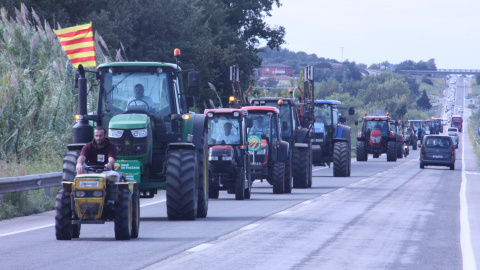 10/2021 - Tractorada del passat octubre a l'Empordà contra la construcció d'un aeròdrom.