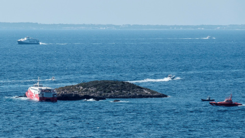 El ferry que chocó este sábado contra el islote cubría la ruta entre las Pitiusas.