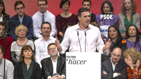 El secretario general del PSOE, Pedro Sánchez, interviene durante el acto de clausura de la XV Conferencia Autonómica. EFE