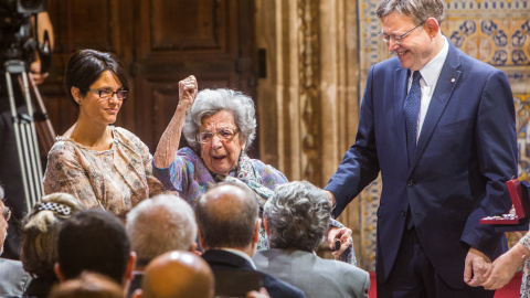 Alejandra Soler recibió la Alta Distinción de la Generalitat.- EFE