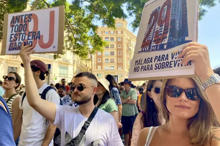 Málaga dice basta: miles de personas piden una vivienda digna y un cambio de modelo turístico